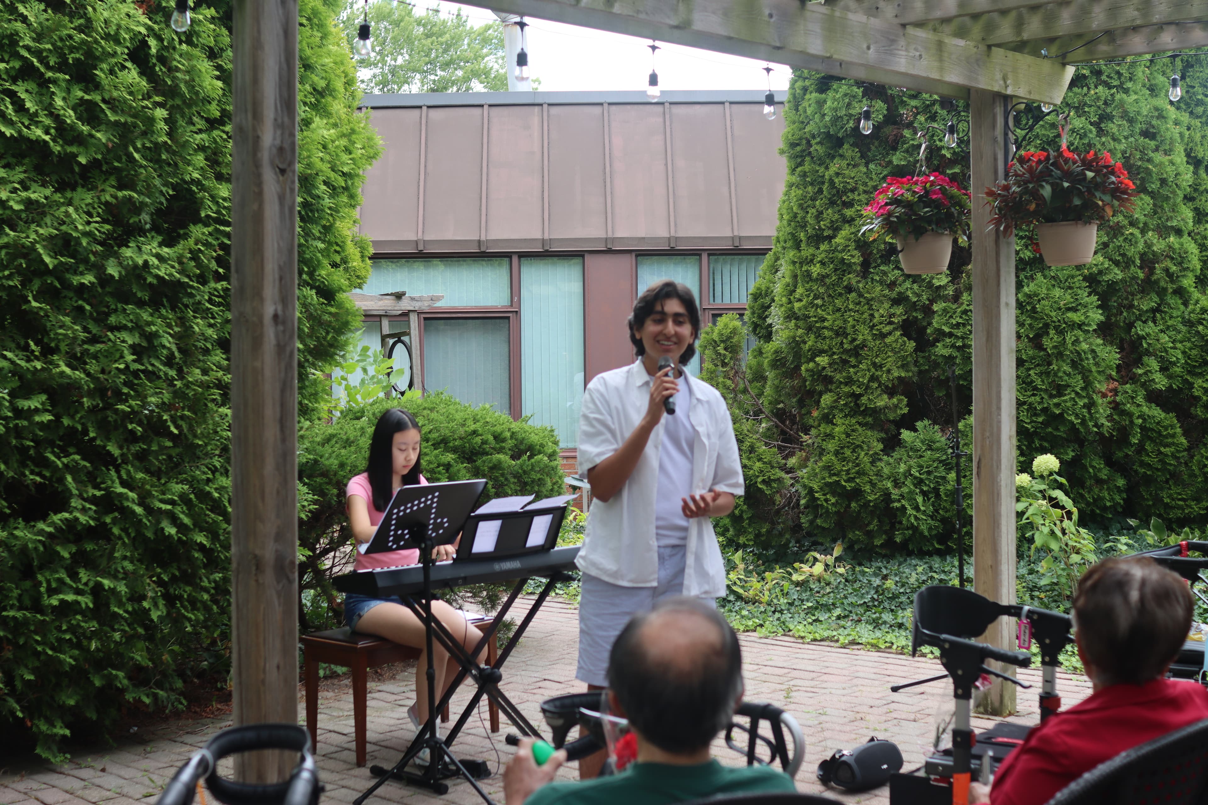 /assets/ishaan-joy-group-performance.JPG